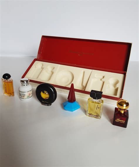 Objets de collection « flacons de parfum